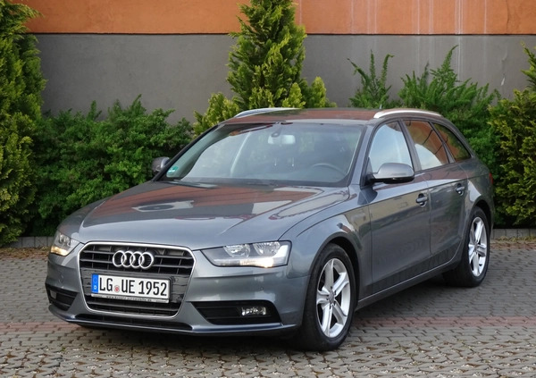 Audi A4 cena 39900 przebieg: 228653, rok produkcji 2014 z Wrocław małe 67